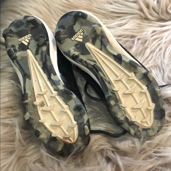 Baseball cleats - Picture 3 of 3